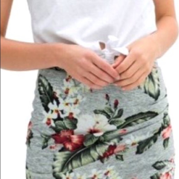 Zara Mini Draped Floral print Skirt - Picture 5 of 6